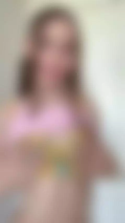 My body is perfect for heating things up by mollydolli