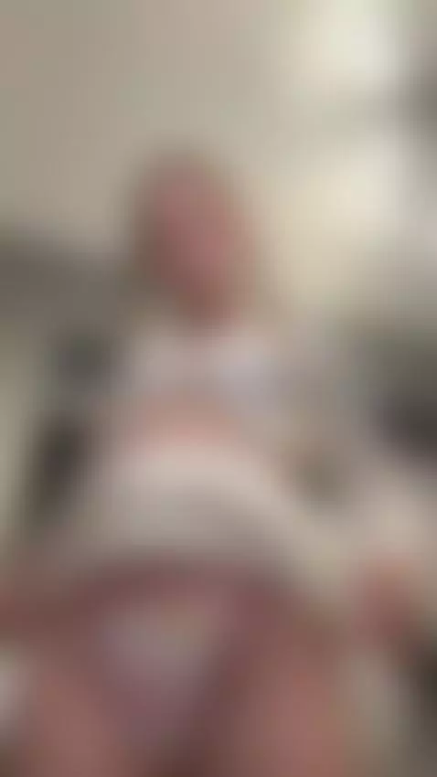 There’s something hidden in this video – find it. by mollydolli