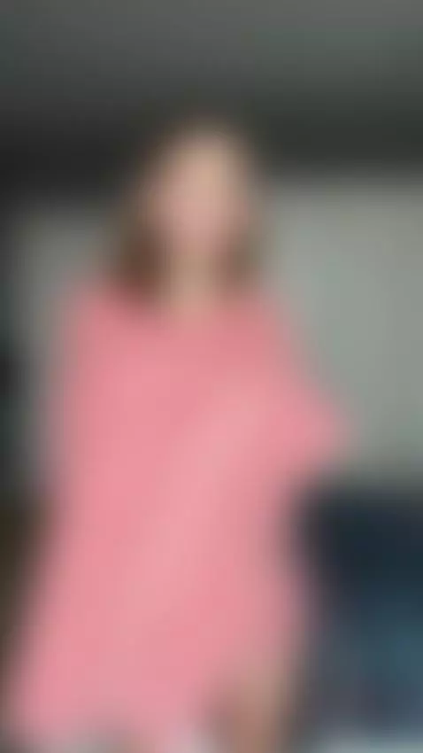 So innocent, yet somehow impossible to ignore! by mollydolli