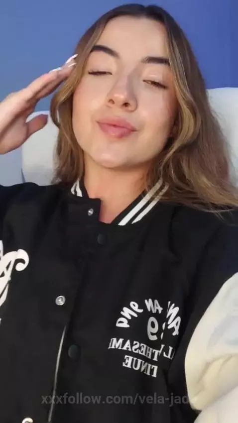 Beauty is in the details, come discover them with me 💋 by vela-jade