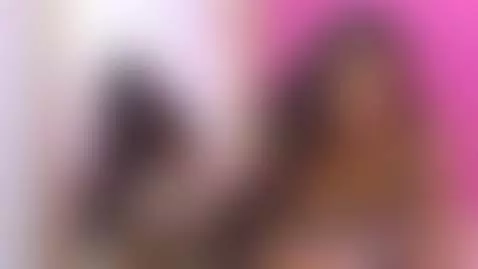 Don’t stare too long… unless you can handle it 👁️‍🗨️😏 by pureebonyy