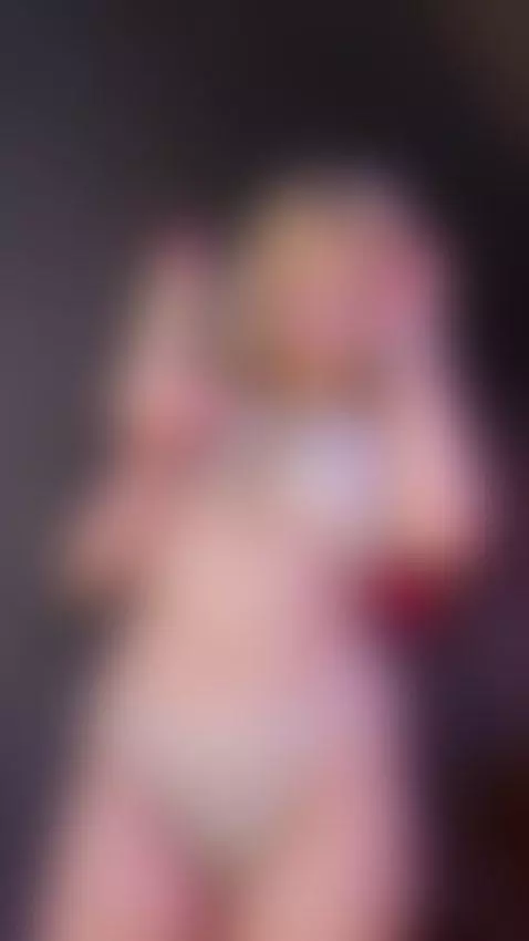 Do you like what you see? by yumygirl