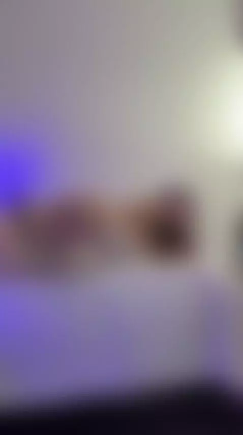 Naked on My Knees by miamonroemodel