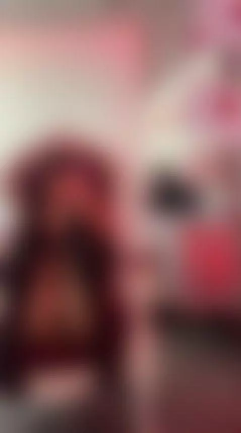 show my pussy by miamonroemodel