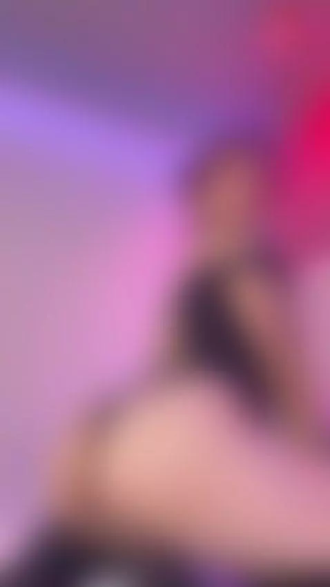 Slow moves, intense looks, and pure sensualit by miamonroemodel