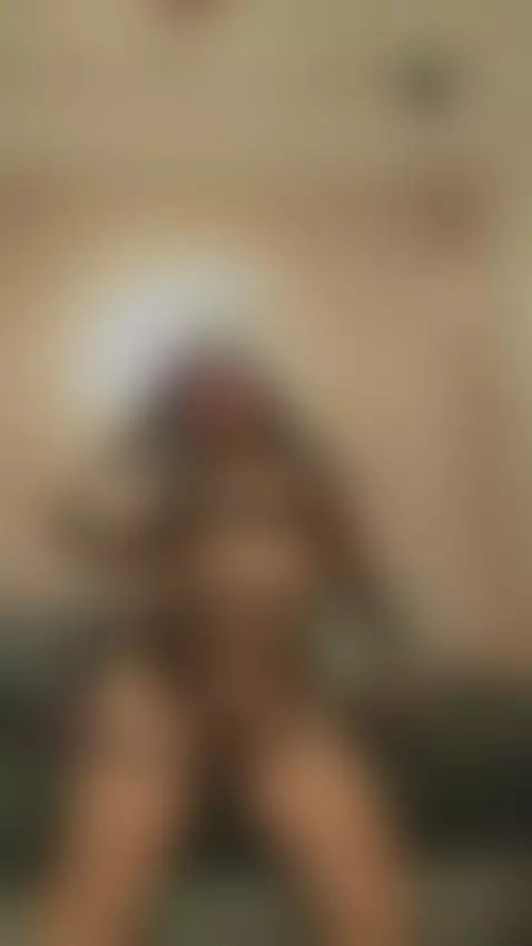 Feeling like I just broke the ceiling—come see what I’ve got... by destinysins