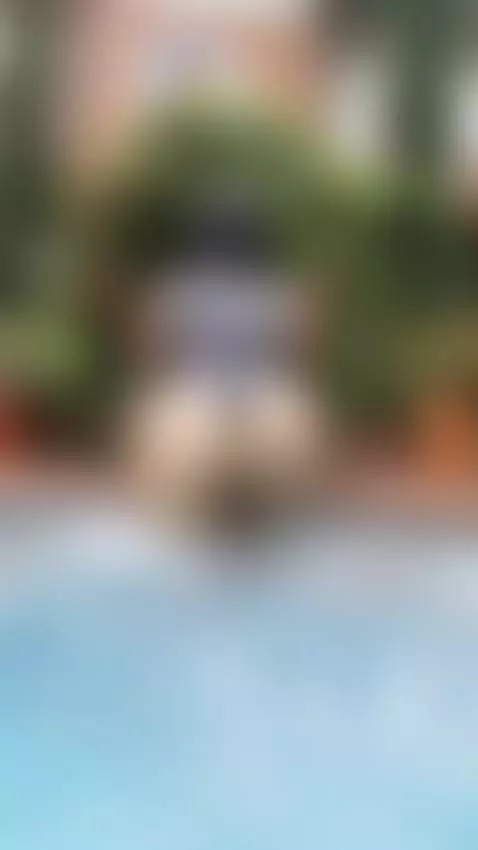 💦 Just got out of the pool... but I’m still dripping and wai... by ruttedill