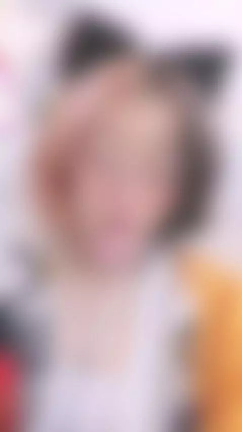 Shy? Me too ... but only until we start talking 😉💋 by mitsurikibutsuji