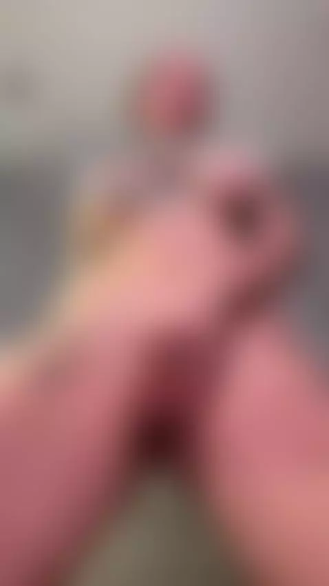 What about this angle? Do you like her squirt?😈 by mollyshot69