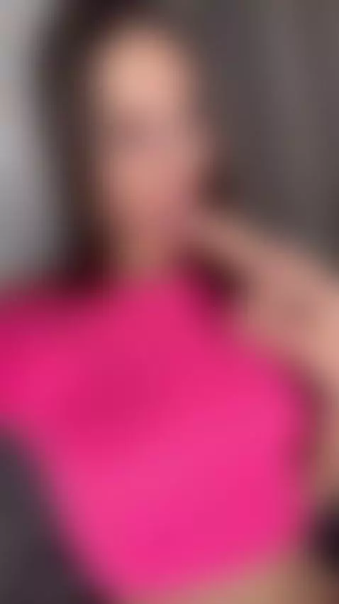 Christmas glow hits different on my OF ✨🎄 by ambersnake