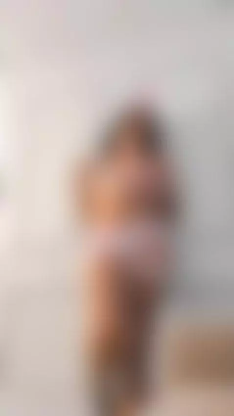 This  daddy'sgirl is Feeling lonely and needing attention by chriisty-turlington