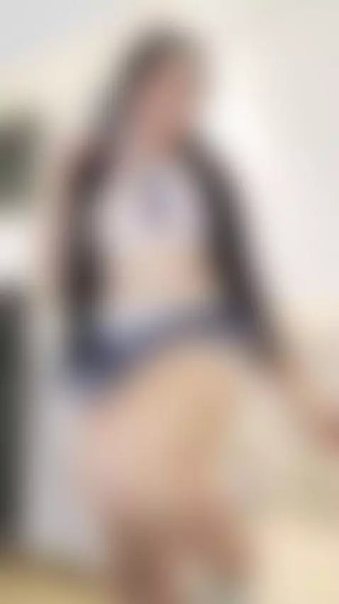 💋 Craving some attention… and I’m ready to give it right bac... by chriisty-turlington