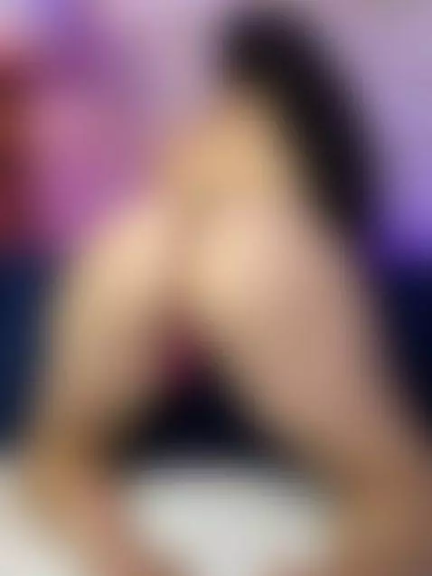 show live- https://chaturbate.com/b/karlie_small/ by chriisty-turlington