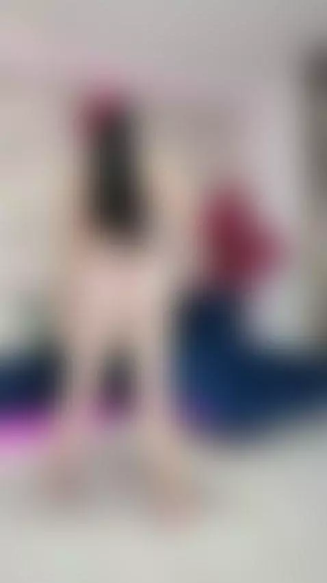 show live-  https://chaturbate.com/b/karlie_small/ by chriisty-turlington