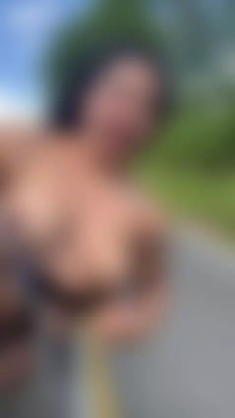 boobs free🤤💦🍯 by memphis-williams