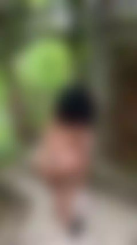 I undress in my neighbor's backyard by memphis-williams