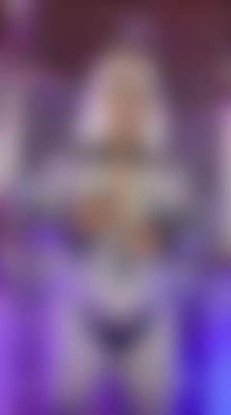 Trick or prank? Better both 💋👻 by memphis-williams