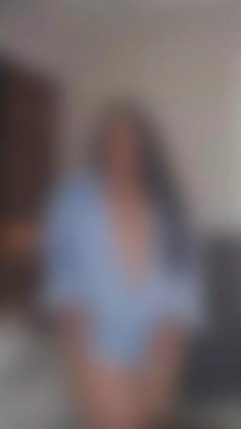 little dance 💃 by memphis-williams