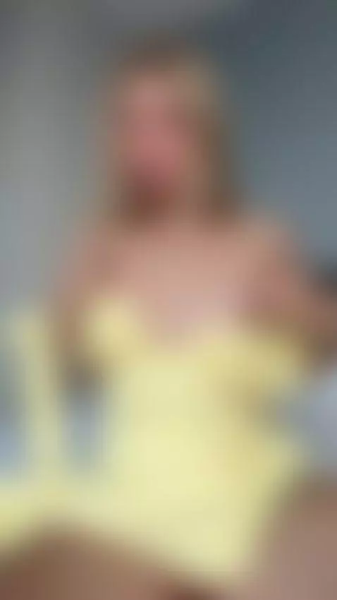 I took my time showing off my tits, making it very easy to c... by lit1lekitty