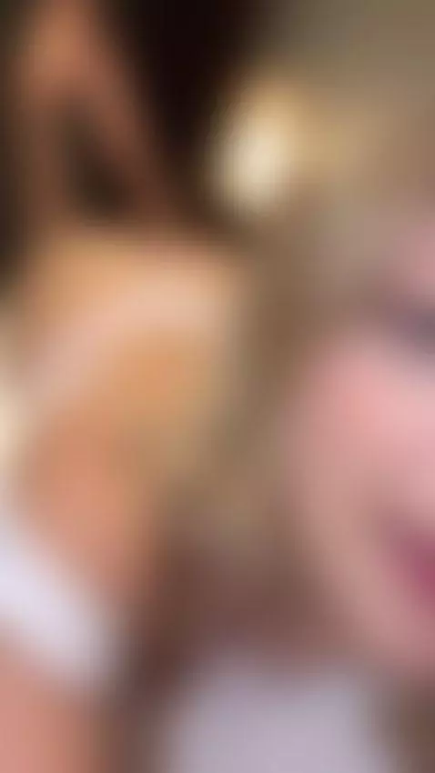 Just a slut in need of your attention, would you give me a g... by lit1lekitty