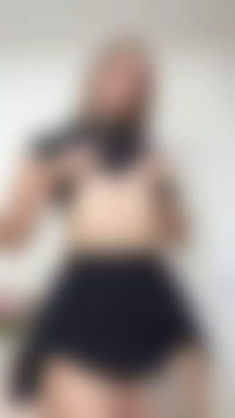 Are you in need of a sexy slut by lit1lekitty