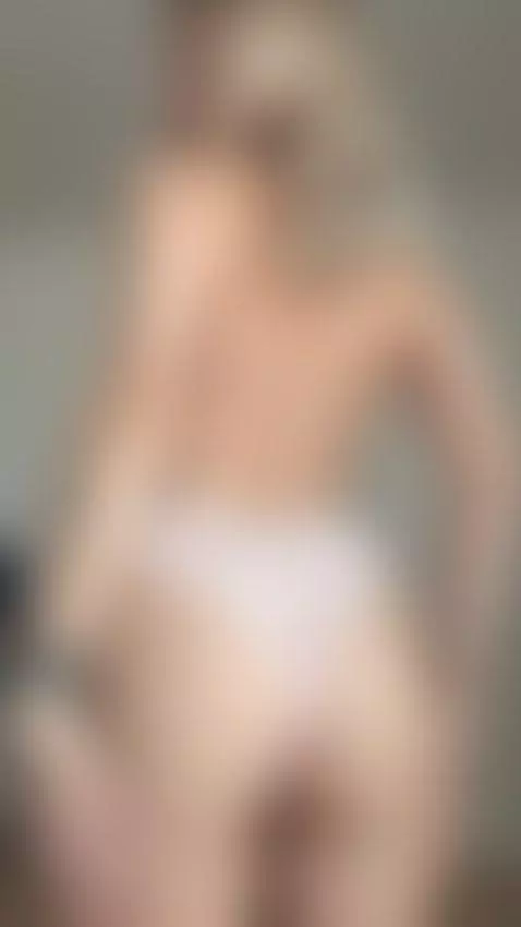 I dream of being used hard right here by lit1lekitty