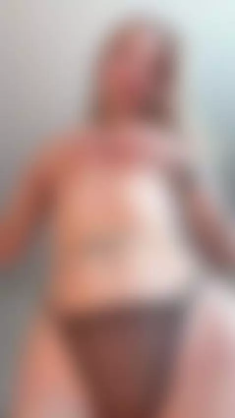 Adorable girl is ready to be licked and fucked by lit1lekitty