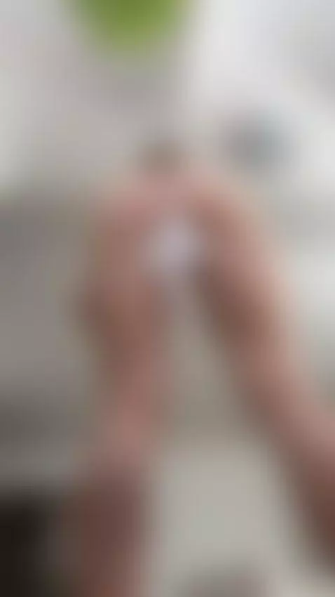 I am very horny and want to play by lit1lekitty