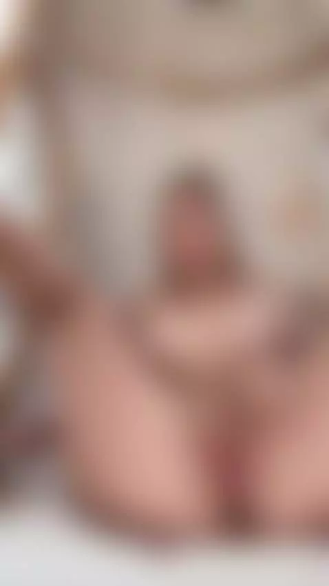 This hot blonde knows how to tease you by lit1lekitty