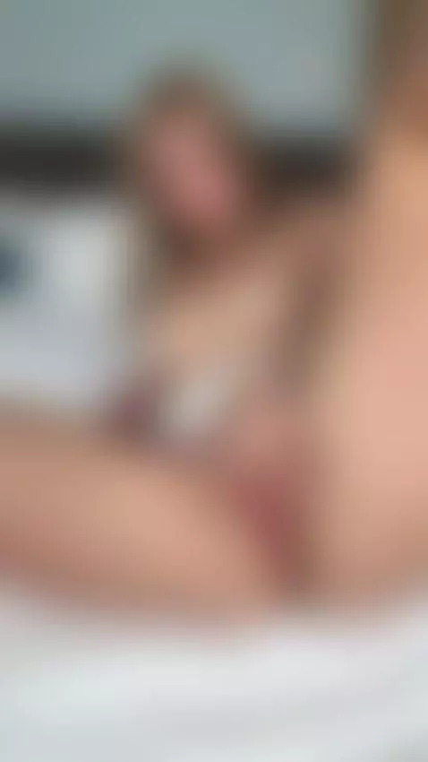 I'm the teenager who warms you up by lit1lekitty