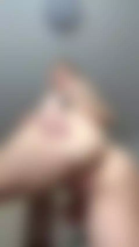 spread wide for the camera and fingered my pussy 🔥 by lit1lekitty