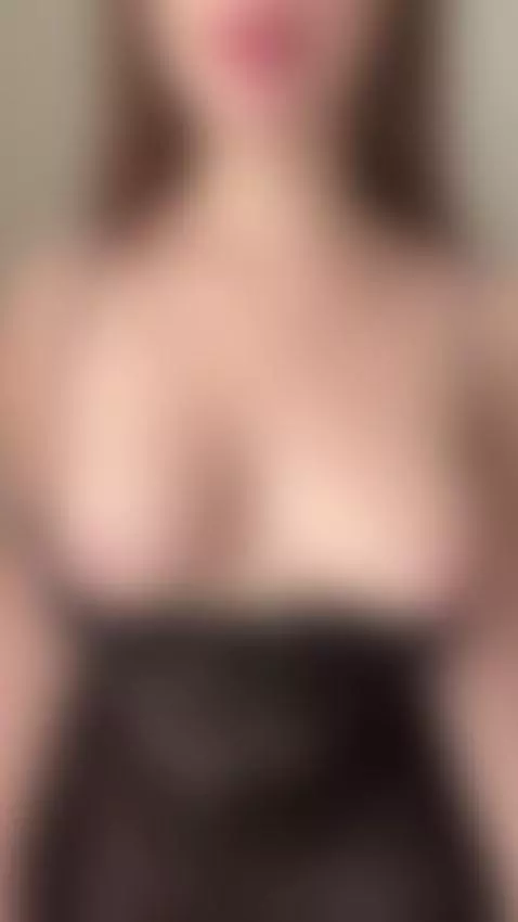 Charismatic curves: dark temptation 🎭
Bold beauty, powerful ... by milagrace8