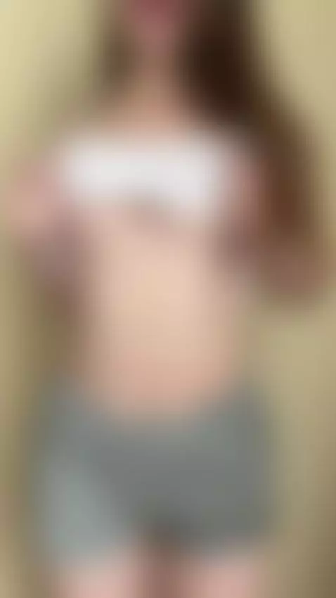 Velvet beauty: dark elegance 🌸
Whispers of grace — treat you... by milagrace8