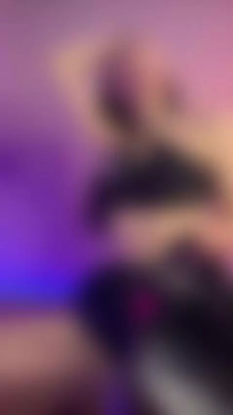 You should fuck me in this cosplay babe by karishax