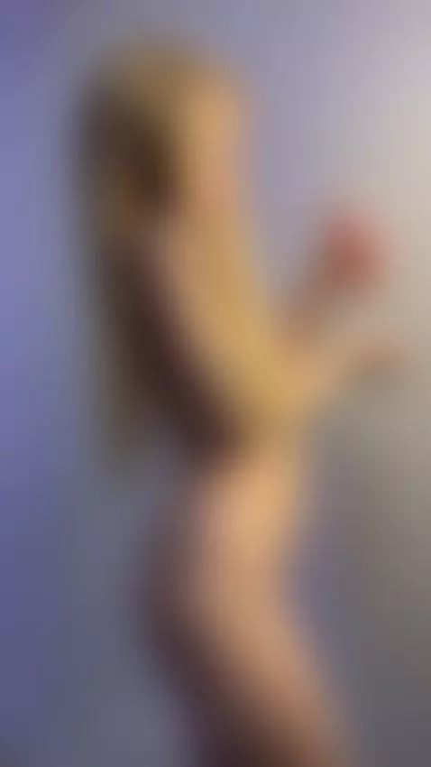 Shadows flutter along the sides of my waist 💋💫 by karishax