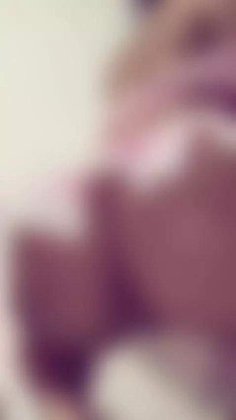 twerking in yur face by kathiaasaenz