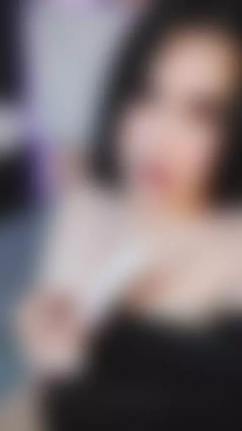 Newcomer and ready to heat the night ... Who enters to play ... by angelicaadams1