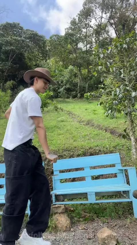 Come closer… I don’t bite… much 😉🔥🐾 by saosmusica