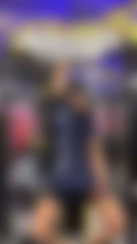 Strong hands, soft touch… guess the rest 👀🔥 by saosmusica