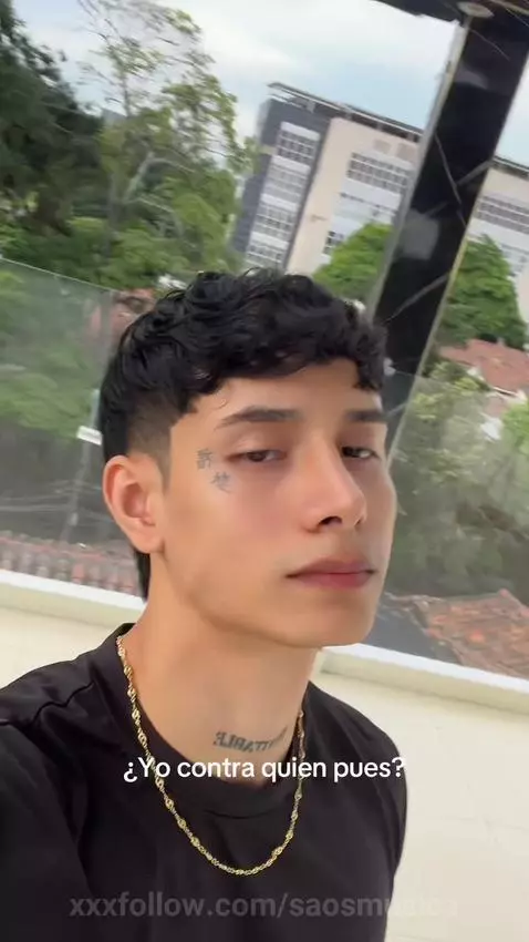 Caught between being your temptation 😏 and your obsession 🔥 by saosmusica