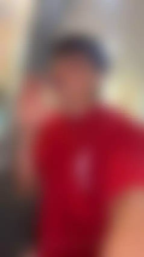 Every scar, every vein, every drop of sweat… all has a story... by saosmusica