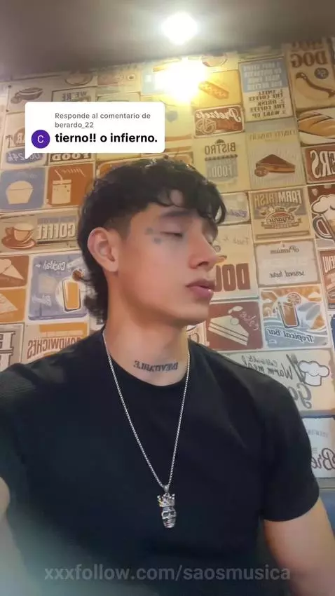 These hands can do more than flex… want to know how? 👀💪 by saosmusica