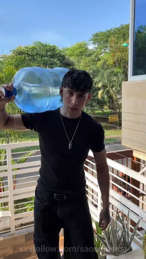 Don’t stare too long, or you might start imagining things. 👀... by saosmusica