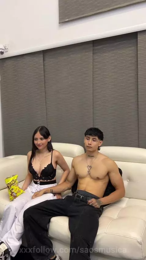 Confidence looks good on me, but curiosity looks better on y... by saosmusica