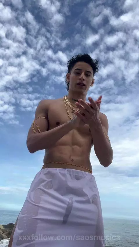 Not trying to impress. Just letting the energy speak for its... by saosmusica