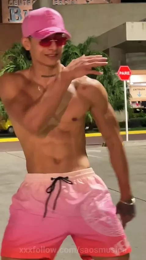 You liked the picture? Wait ‘til you see the full story. 📸😉 by saosmusica