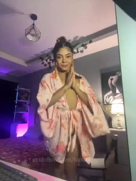 fleeeexyy by hannachris