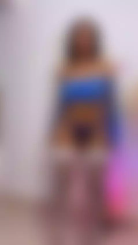 I love to get on all fours😋 by carlyaddams