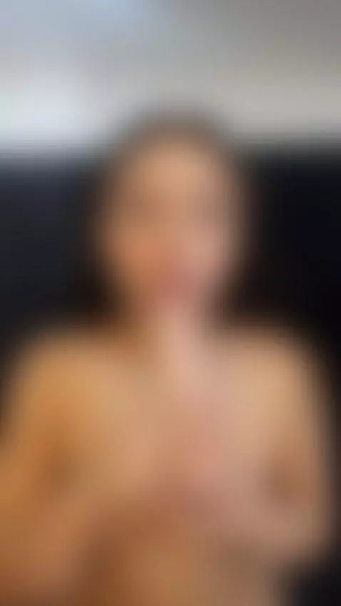 Ven y juegas conmigo by alissongibson