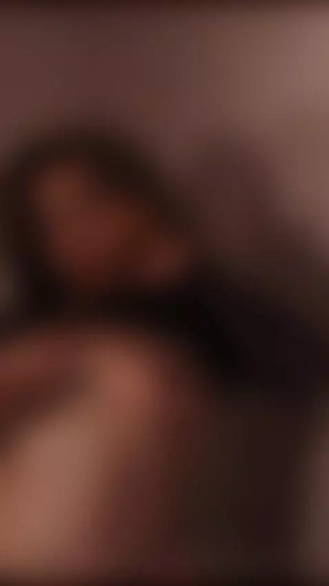 shiny boobs by samanthamilff